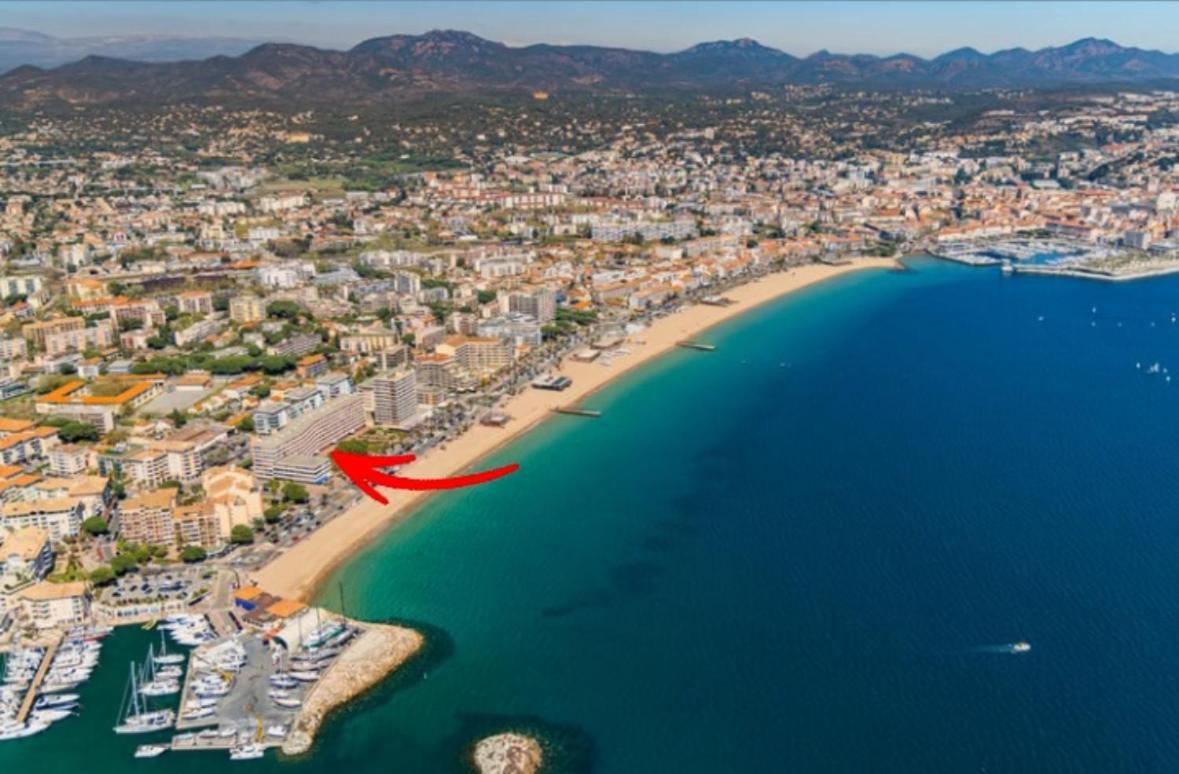 Appartement Vue Mer 80M2 Fréjus Exterior foto